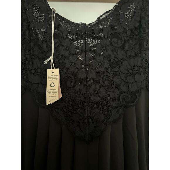 We are HAH The Evelyn Lace Up Reversible Dress in Noir - Picture 4 of 9